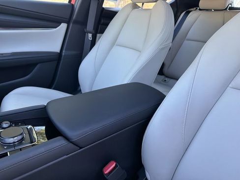 Certified 2023 MAZDA MAZDA3 s FWD image 21