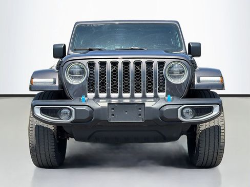 Used 2022 Jeep Wrangler Unlimited Sahara w/ Cold Weather Group AWD/4WD image 3