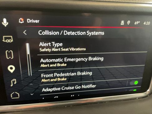 Used 2024 GMC Yukon XL Denali AWD/4WD image 14