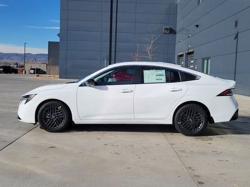 New 2026 Nissan Sentra SV image 2