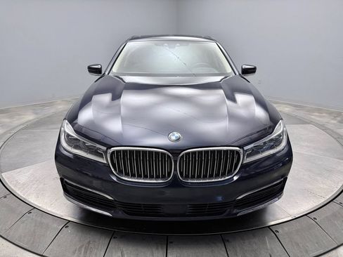 Used 2018 BMW 750i xDrive AWD/4WD image 2