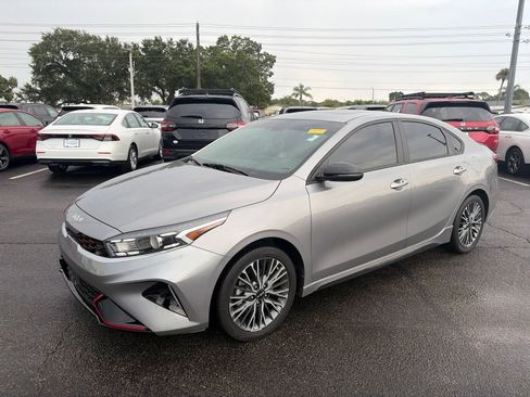 Used 2024 Kia Forte GT-Line w/ GT-Line Premium Package FWD image 3