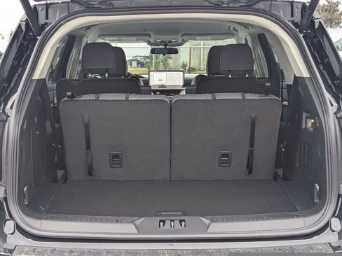 New 2026 Ford Explorer Active w/ Active Comfort Package image 13