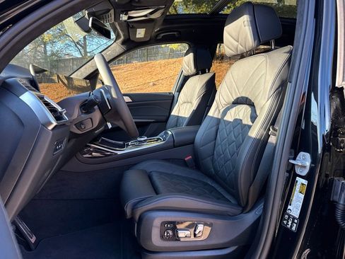 New 2026 BMW X7 xDrive40i w/ M Sport Package AWD/4WD image 10