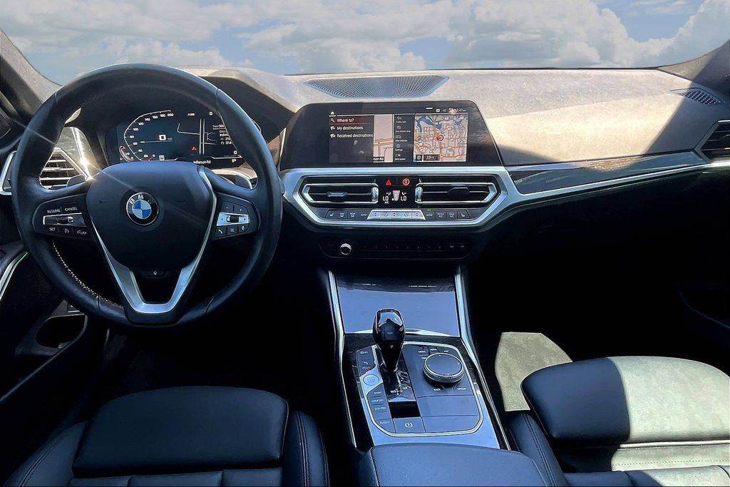 Used 2021 BMW 330i xDrive Sedan w/ Convenience Package AWD/4WD image 7
