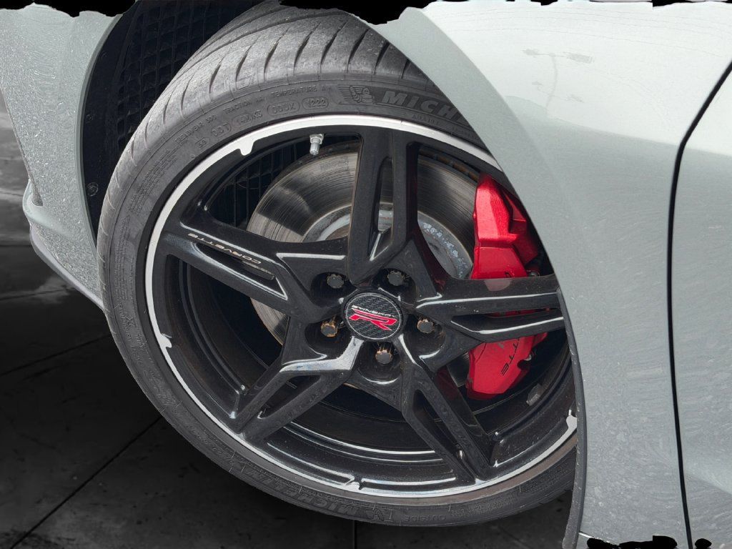 Used 2022 Chevrolet Corvette Stingray Premium Conv w/ Z51 Performance Package RWD image 14