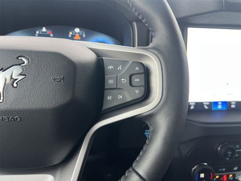 New 2025 Ford Bronco Badlands image 10