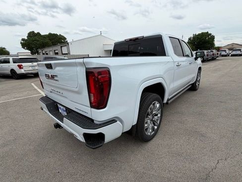 New 2026 GMC Sierra 1500 Denali AWD/4WD image 5