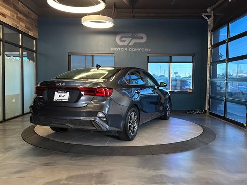 Used 2024 Kia Forte LXS FWD image 3