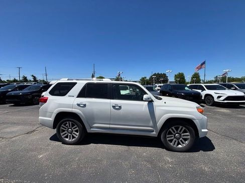 Used 2013 Toyota 4Runner Limited w/ Convenience Pkg AWD/4WD image 4