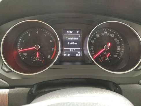 Used 2017 Volkswagen Jetta SE FWD image 23