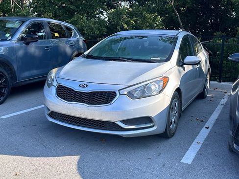 Used 2016 Kia Forte LX w/ LX Popular Package FWD image 3