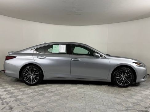 Certified 2025 Lexus ES 300h w/ Premium Package FWD image 10
