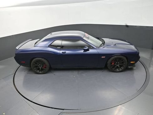 Used 2014 Dodge Challenger SRT8 RWD image 27