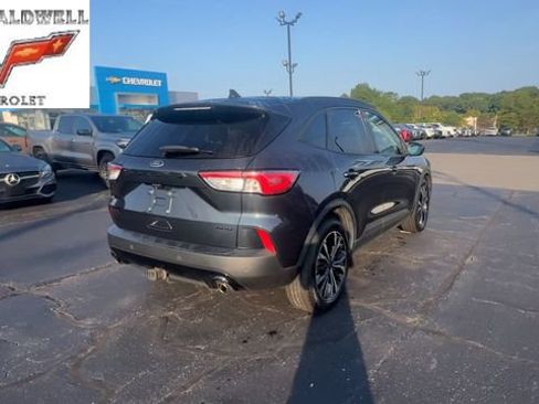 Used 2022 Ford Escape SEL w/ SEL Stealth AWD Package image 8