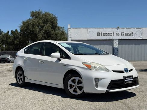 Used 2013 Toyota Prius Three FWD image 1