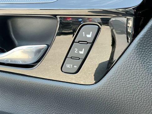 Used 2026 Honda CR-V EX-L image 23