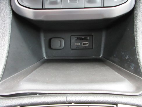 Used 2021 GMC Acadia AT4 w/ Technology Package image 53