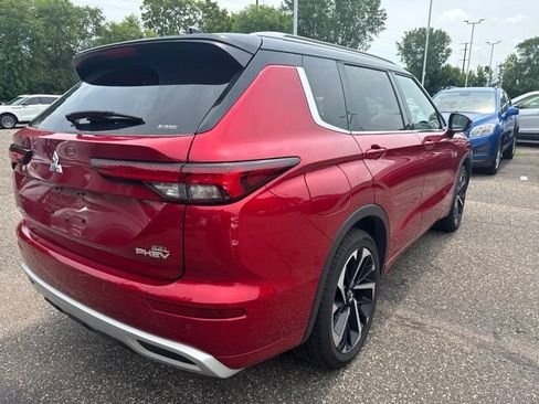 Used 2025 Mitsubishi Outlander SEL AWD/4WD image 2