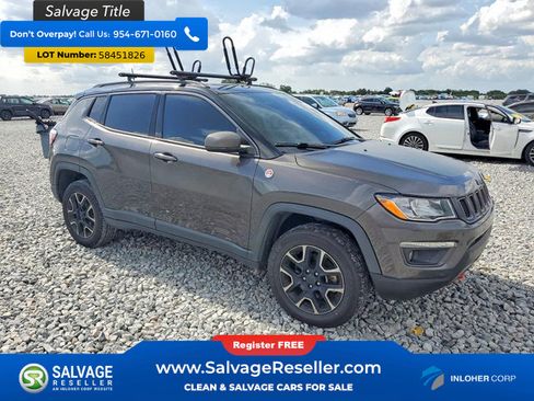 Used 2019 Jeep Compass Trailhawk w/ Leather Interior Group AWD/4WD image 5