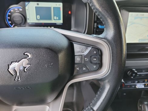 Used 2022 Ford Bronco Black Diamond AWD/4WD image 31