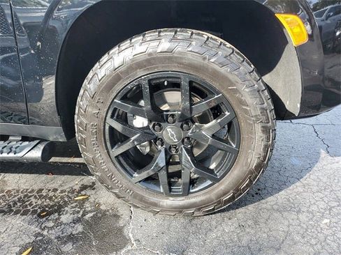 Used 2022 Chevrolet Tahoe Z71 w/ Z71 Off-Road Package image 35