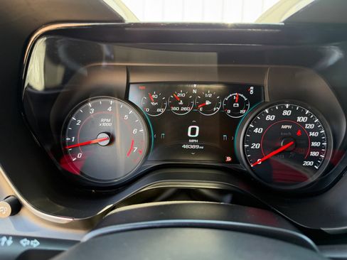 Used 2018 Chevrolet Camaro SS RWD image 14