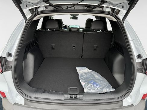 New 2025 Ford Escape SE w/ PHEV Premium Package image 10