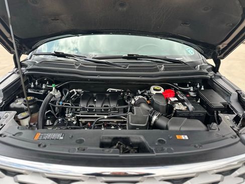 Used 2019 Ford Explorer Limited w/ Class III Trailer Tow Package image 8