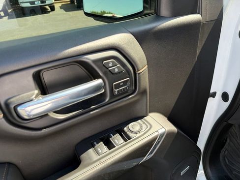 Used 2020 GMC Sierra 1500 AT4 w/ AT4 Preferred Package AWD/4WD image 6