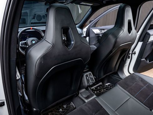 Used 2025 BMW X1 M35i w/ Premium Package image 29