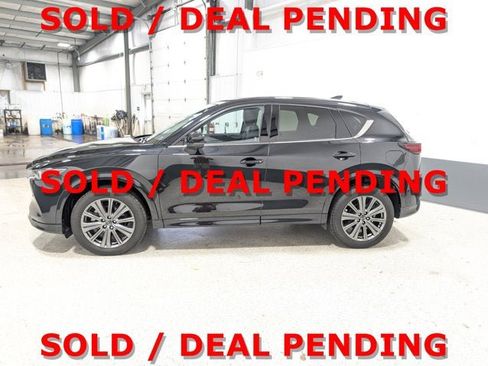 Used 2025 MAZDA CX-5 Signature AWD/4WD image 6