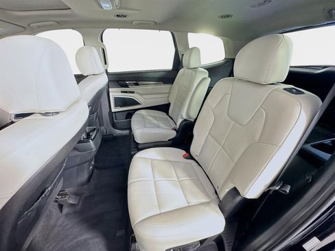 Certified 2022 Kia Telluride EX w/ EX Premium Package image 24