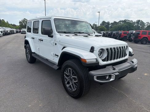 New 2026 Jeep Wrangler Unlimited Sahara AWD/4WD image 1