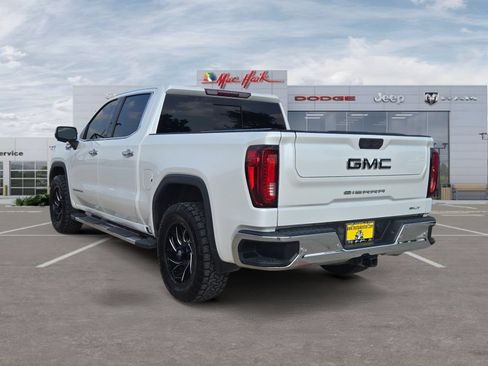 Used 2021 GMC Sierra 1500 SLT RWD image 3