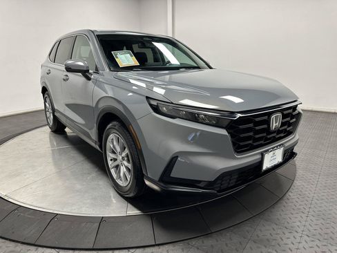 Used 2023 Honda CR-V EX image 2