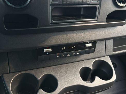 New 2025 Mercedes-Benz Sprinter 2500 image 17