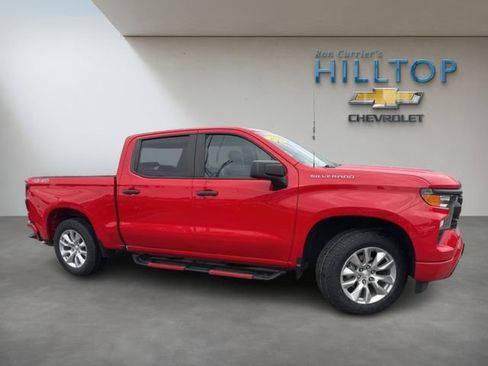 Used 2023 Chevrolet Silverado 1500 Custom image 3