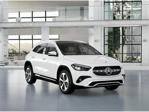 New 2025 Mercedes-Benz GLA 250 4MATIC image 10