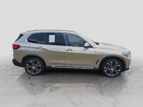 Used 2019 BMW X5 xDrive50i w/ Executive Package image 4