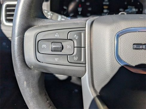 Used 2024 GMC Yukon XL Denali w/ Advanced Technology Package image 24