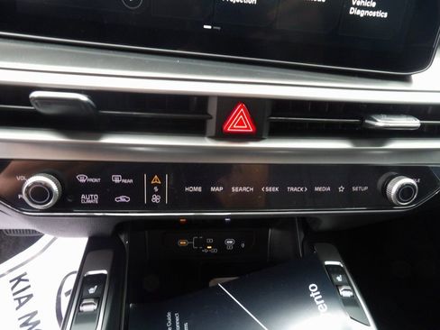 New 2026 Kia Sorento S image 18