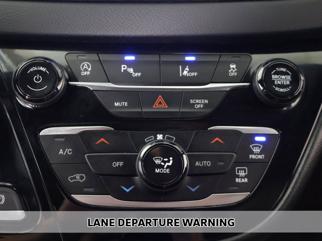 Used 2025 Chrysler Pacifica Select FWD image 5