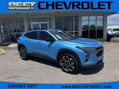 Used 2026 Chevrolet Trax RS w/ Driver Confidence Package FWD image 1