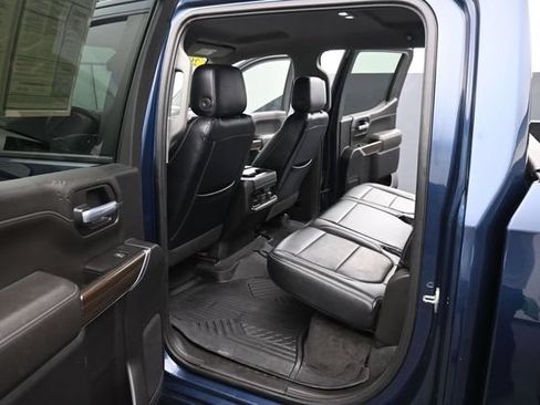 Used 2021 Chevrolet Silverado 1500 LT Trail Boss w/ Convenience Package II AWD/4WD image 12