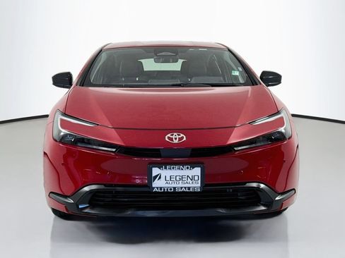 Used 2025 Toyota Prius LE FWD image 2