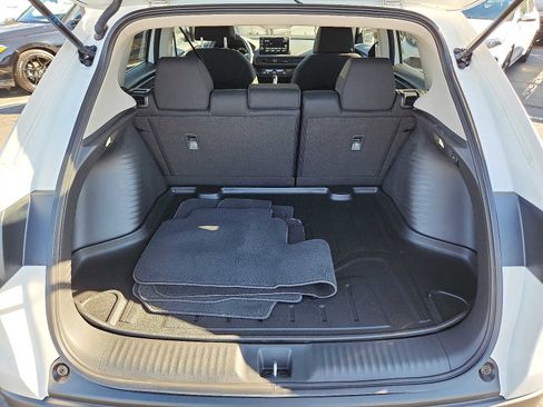 Certified 2026 Honda HR-V LX image 27