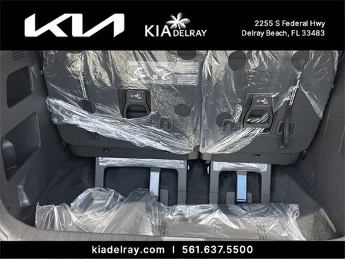 New 2026 Kia Carnival EX image 8