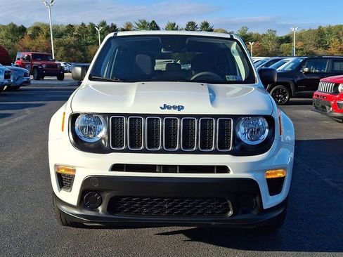 Certified 2023 Jeep Renegade Latitude image 2