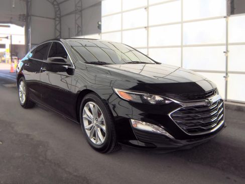 Used 2019 Chevrolet Malibu LT FWD image 4